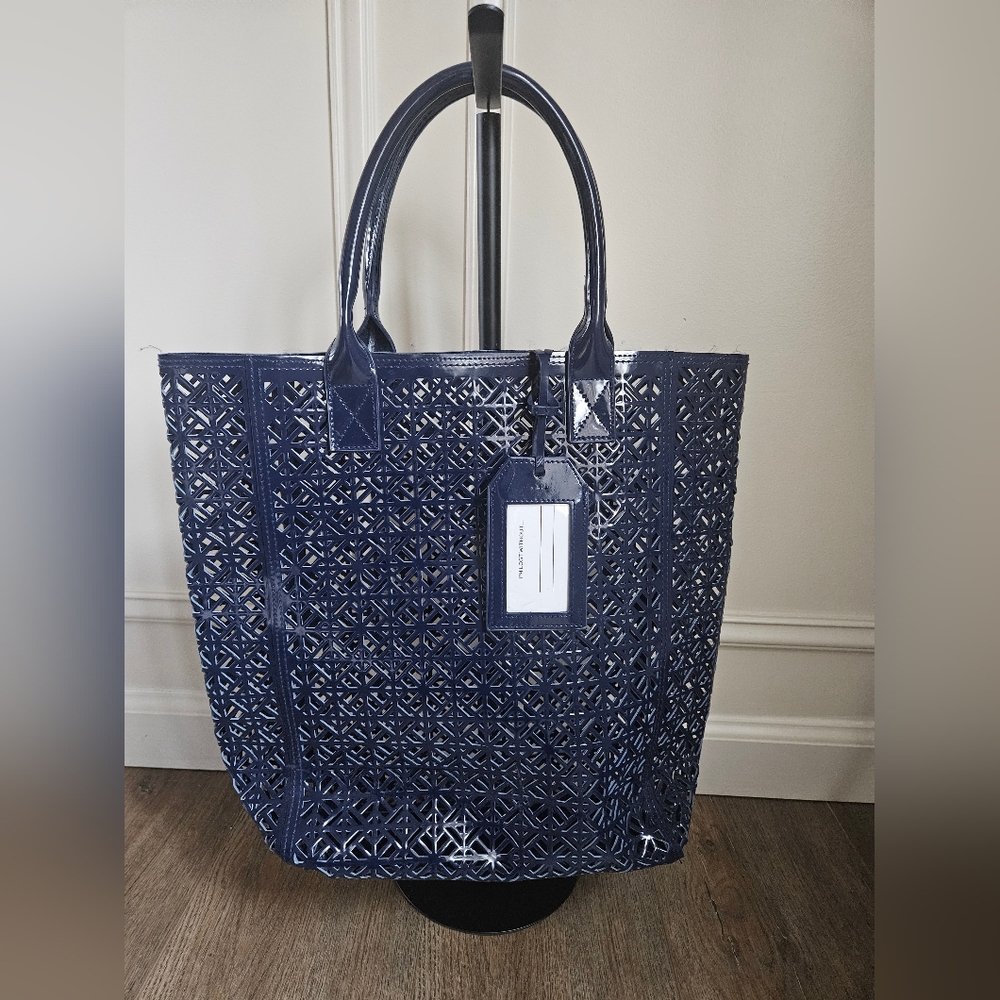 Tory Burch Tote - Picture 7 of 8